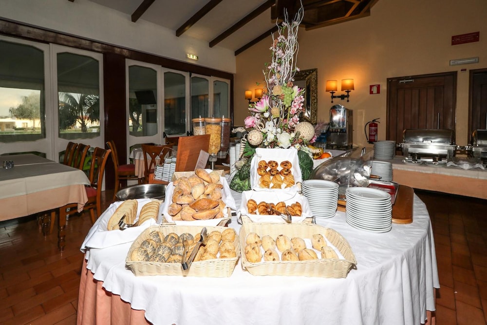 Hotel Apartamento do Golfe — Restaurant & bars in Vilamoura, Faro