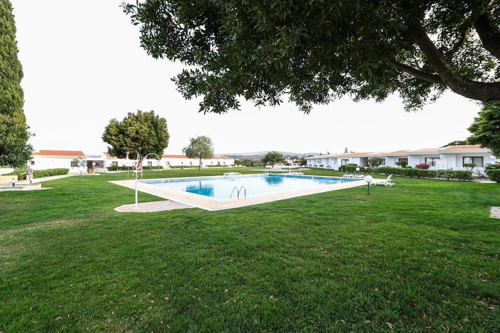 Hotel Apartamento do Golfe — Swimming pool in Vilamoura, Faro