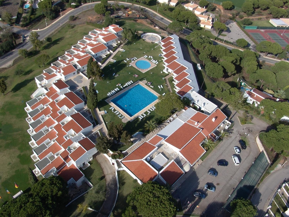 Hotel Apartamento do Golfe — Hotel building in Vilamoura, Faro