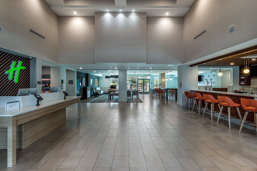 Holiday Inn Tampa North by IHG — Restaurant & bars in Tampa, Florida