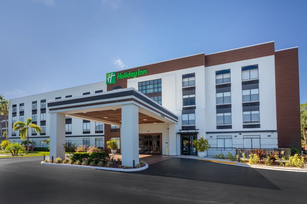 Holiday Inn Tampa North by IHG — Hotel building in Tampa, Florida