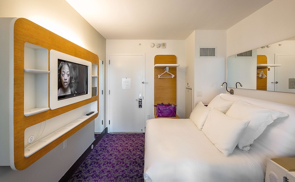 YOTEL New York Times Square, Select by Hilton — Hotel rooms in New York City, New York State