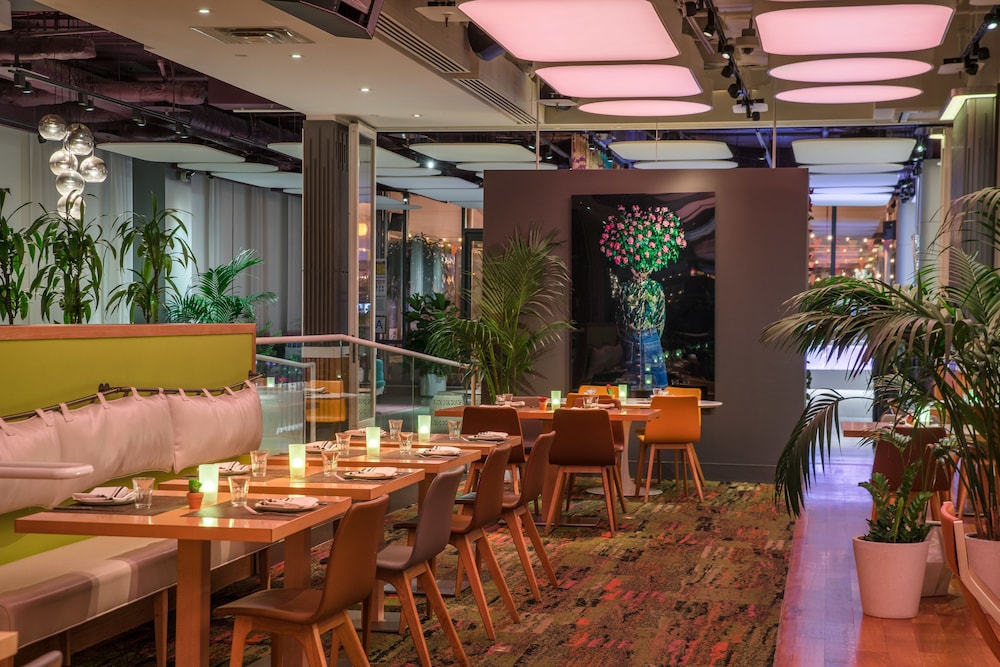 YOTEL New York Times Square, Select by Hilton — Restaurant & bars in New York City, New York State