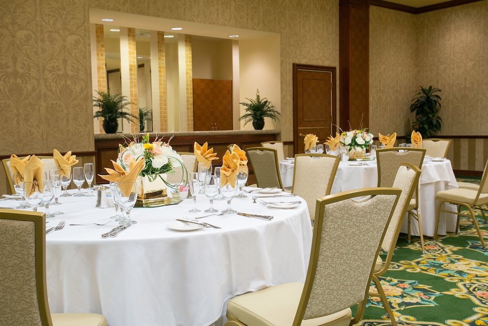 Gold Coast Hotel and Casino — Restaurant & bars in Las Vegas, Nevada