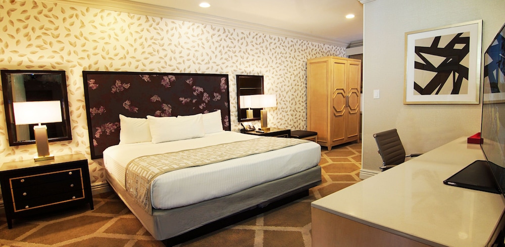 Gold Coast Hotel and Casino — Hotel rooms in Las Vegas, Nevada