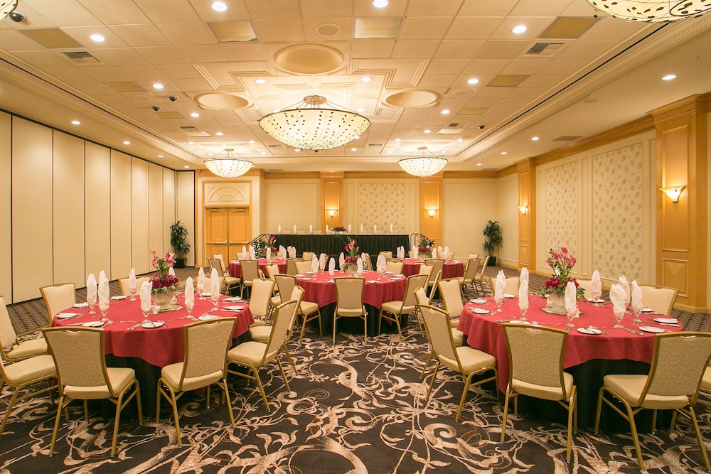 Gold Coast Hotel and Casino — Restaurant & bars in Las Vegas, Nevada