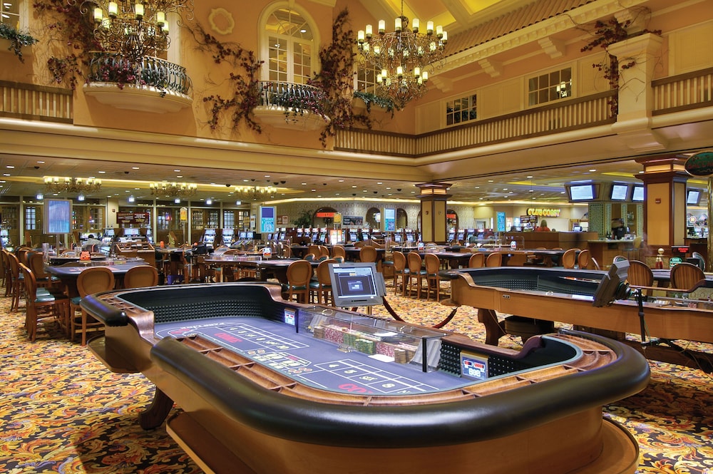Gold Coast Hotel and Casino — Restaurant & bars in Las Vegas, Nevada