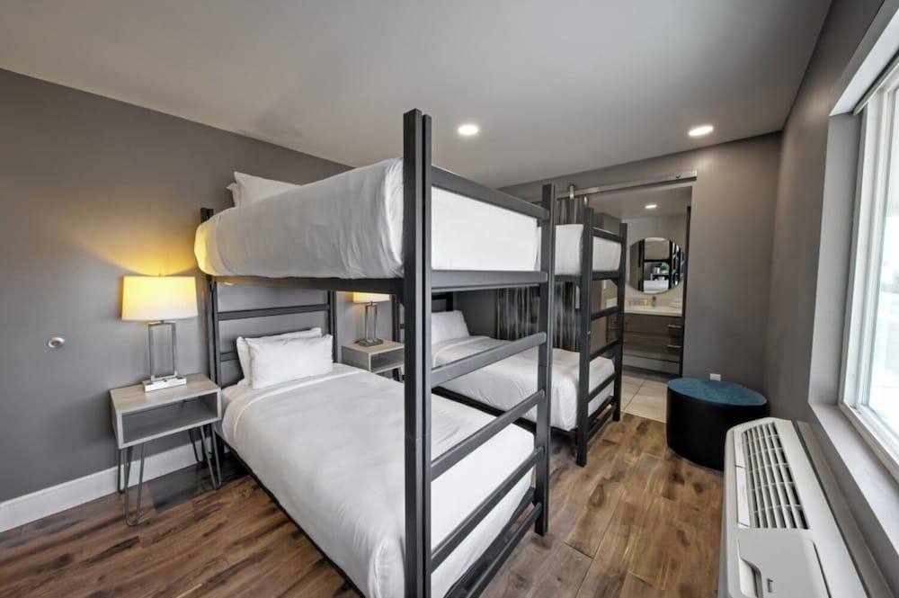 Oasis at Gold Spike — Hotel rooms in Las Vegas, Nevada