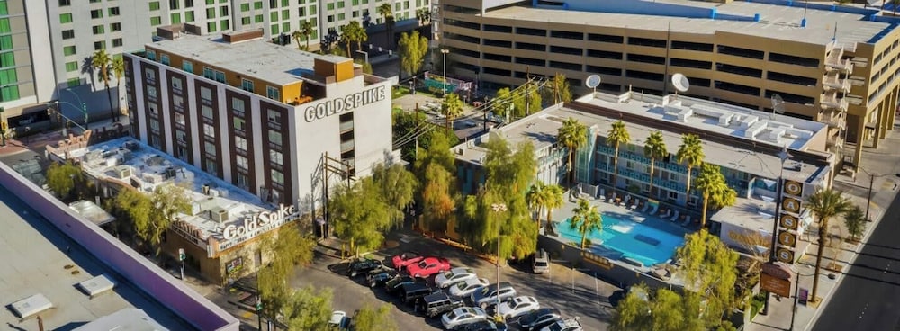 Oasis at Gold Spike — Hotel building in Las Vegas, Nevada