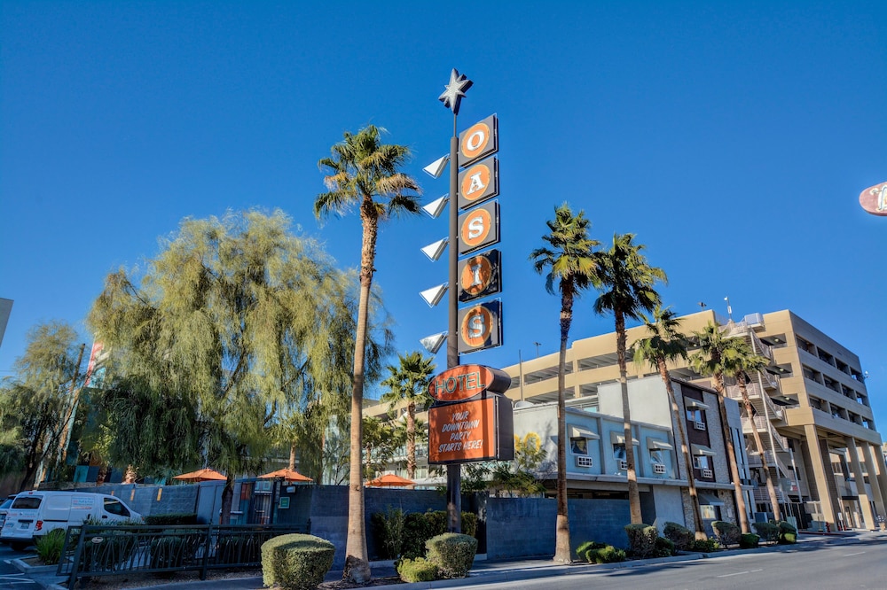 Oasis at Gold Spike — Hotel building in Las Vegas, Nevada