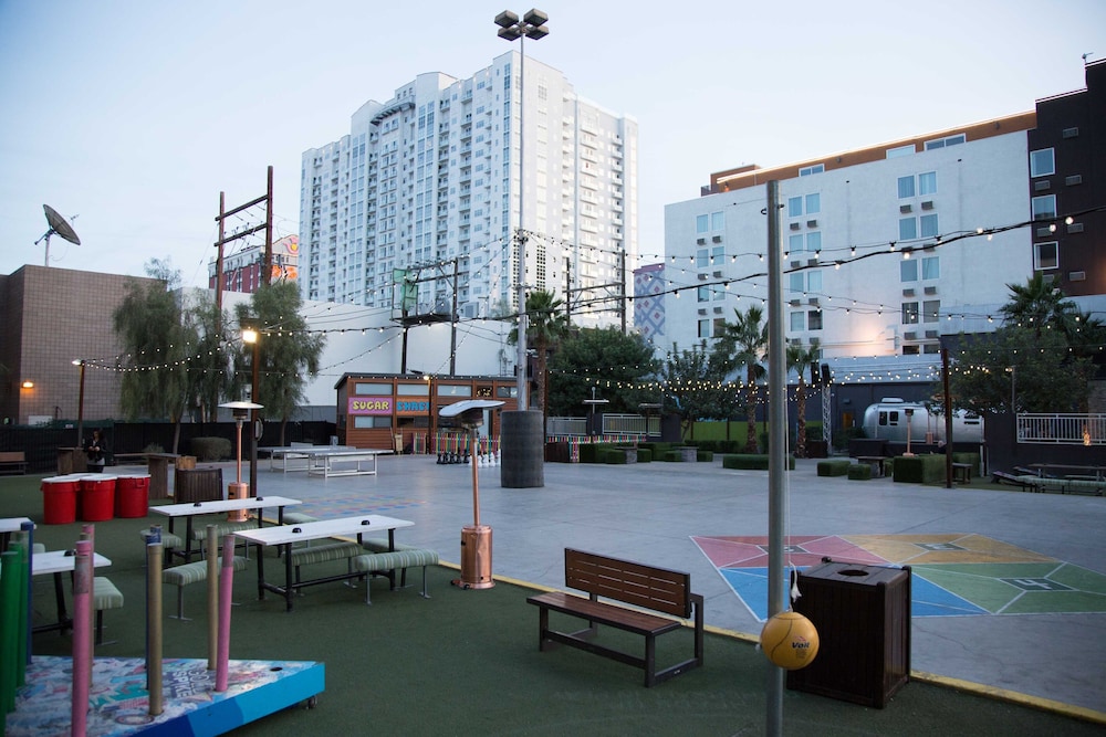 Oasis at Gold Spike — Sports & recreation in Las Vegas, Nevada