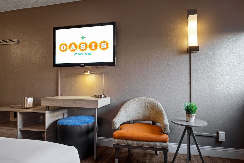 Oasis at Gold Spike — Hotel rooms in Las Vegas, Nevada