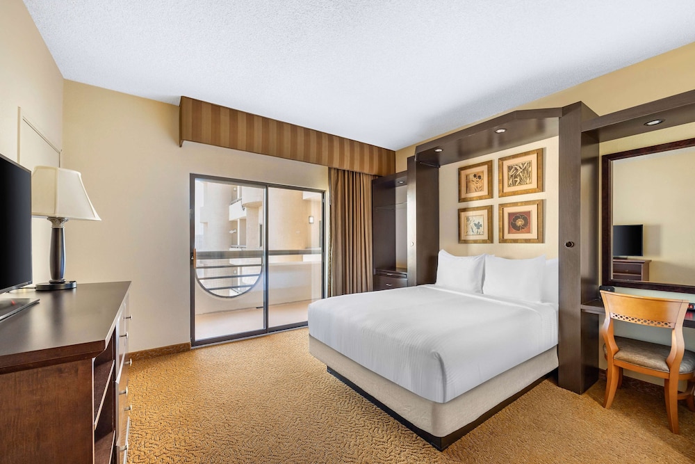 Hilton Vacation Club Polo Towers Las Vegas — Hotel rooms in Las Vegas, Nevada