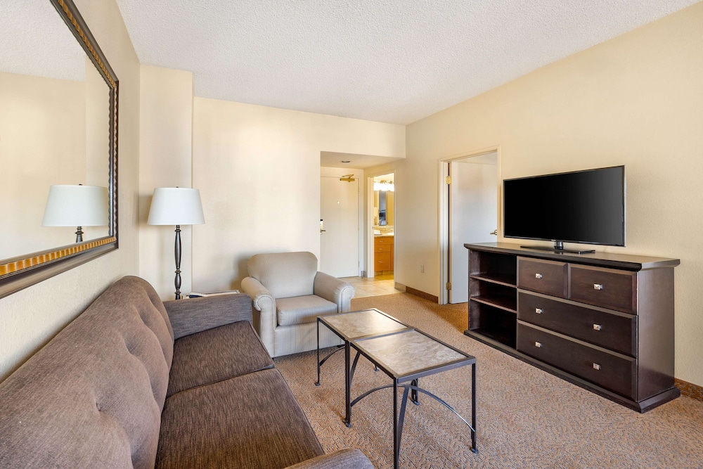 Hilton Vacation Club Polo Towers Las Vegas — Hotel rooms in Las Vegas, Nevada