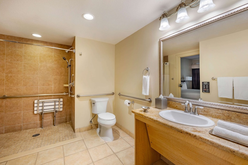 Hilton Vacation Club Polo Towers Las Vegas — Hotel rooms in Las Vegas, Nevada