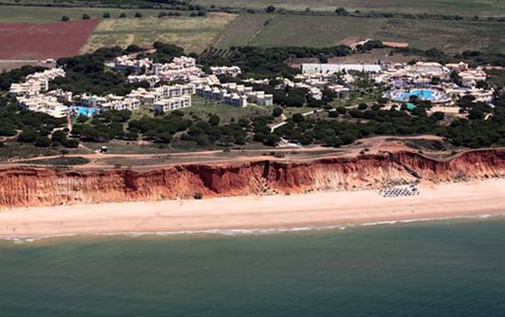 AP Adriana Beach Resort — Beach in Albufeira, Faro