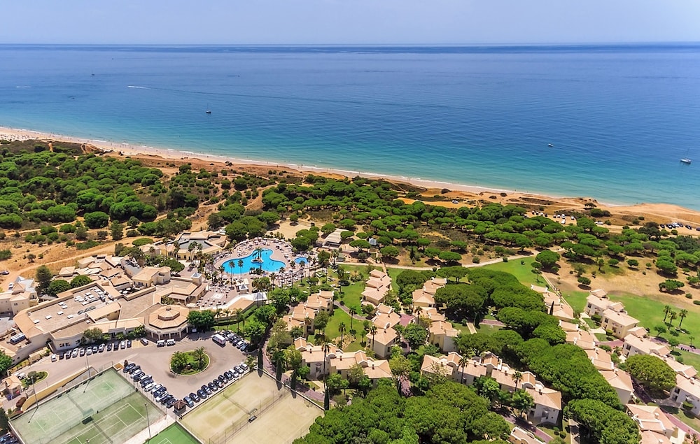 AP Adriana Beach Resort — Beach in Albufeira, Faro
