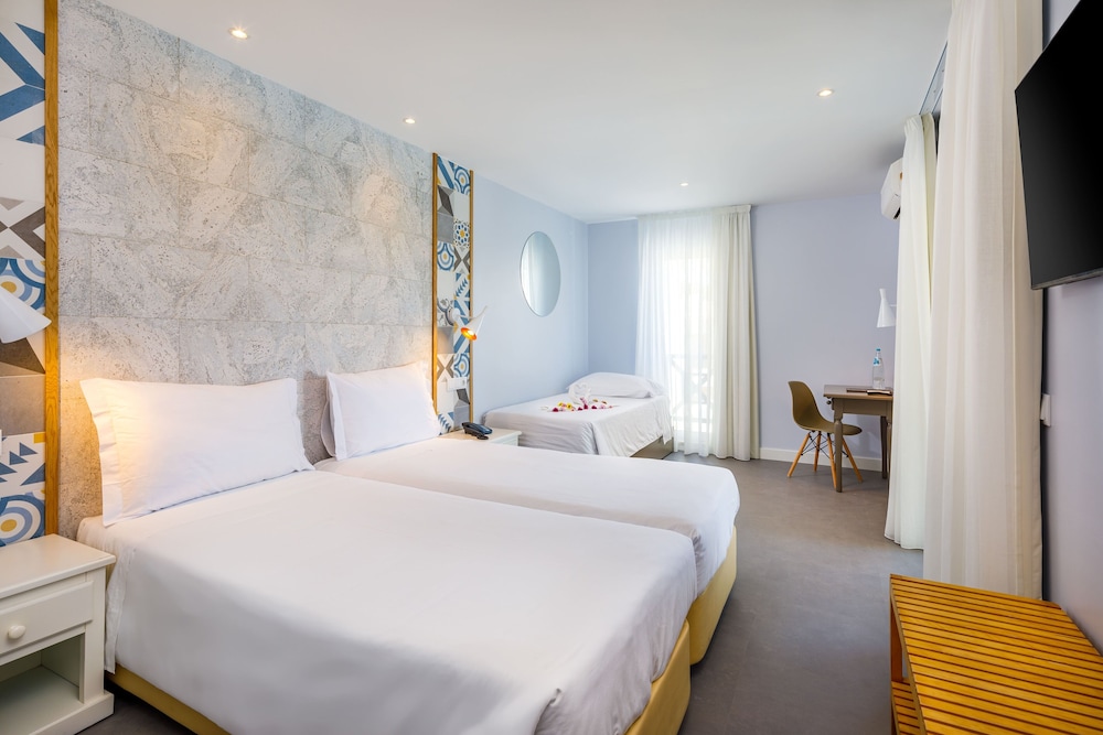 AP Adriana Beach Resort — Hotel rooms in Albufeira, Faro