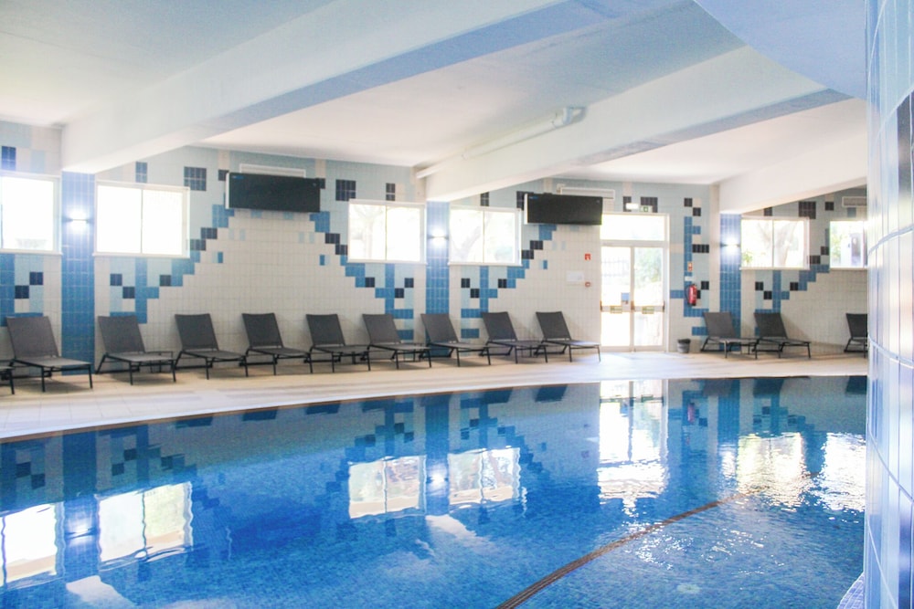 AP Adriana Beach Resort — Swimming pool in Albufeira, Faro
