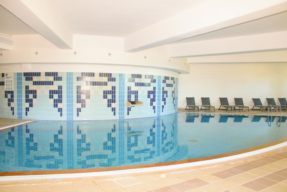 AP Adriana Beach Resort — Swimming pool in Albufeira, Faro