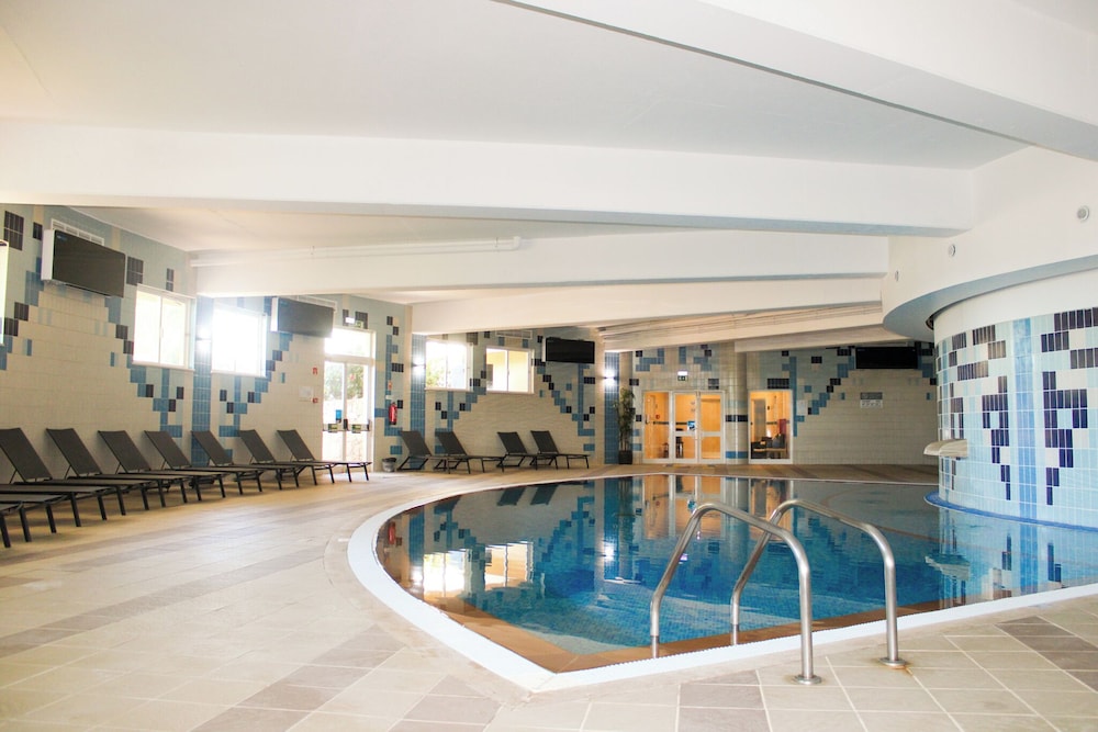 AP Adriana Beach Resort — Swimming pool in Albufeira, Faro