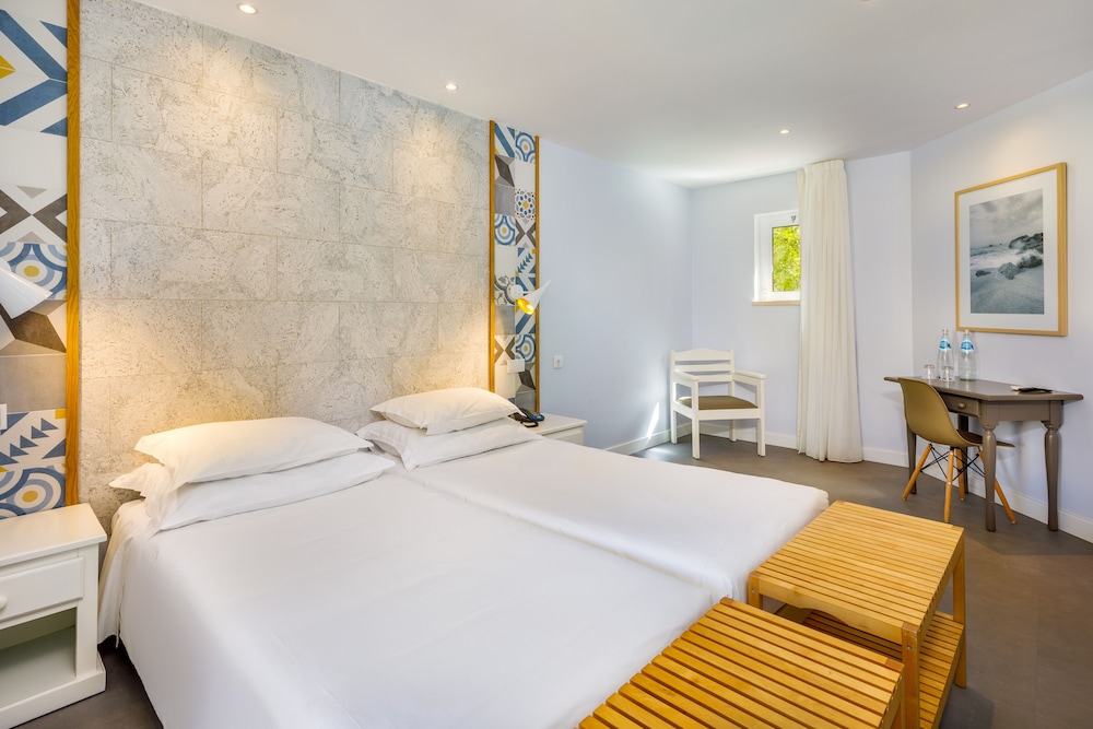 AP Adriana Beach Resort — Hotel rooms in Albufeira, Faro