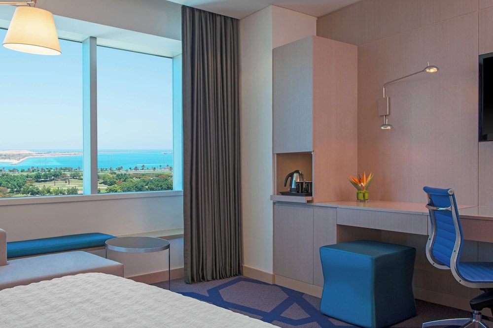 Le Royal Meridien Abu Dhabi — Hotel rooms in Abu Dhabi