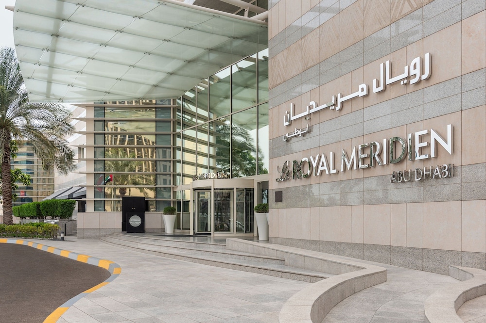 Le Royal Meridien Abu Dhabi — Hotel building in Abu Dhabi