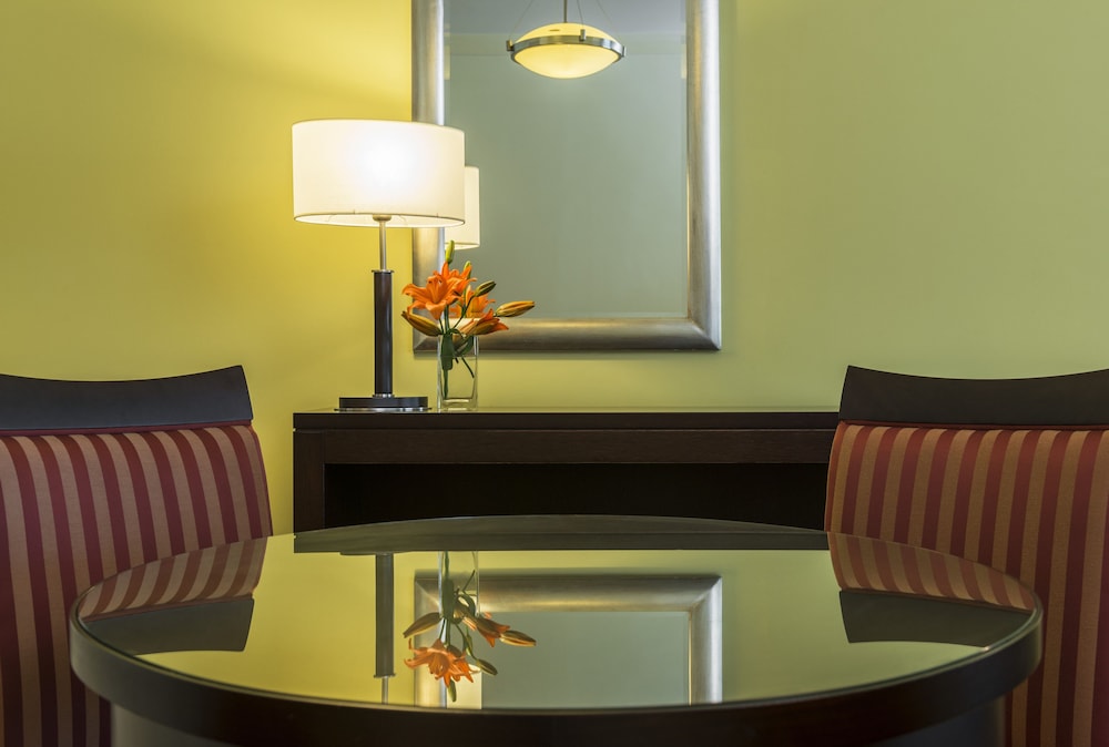 Le Royal Meridien Abu Dhabi — Hotel rooms in Abu Dhabi