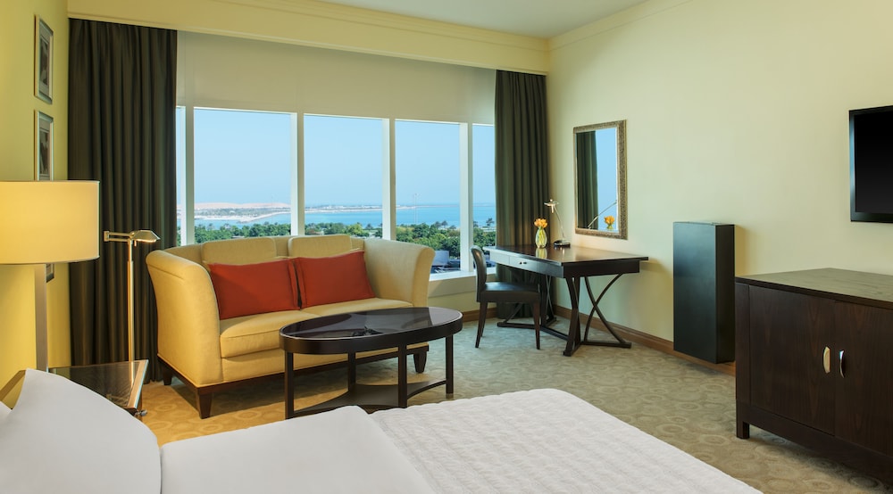 Le Royal Meridien Abu Dhabi — Hotel rooms in Abu Dhabi