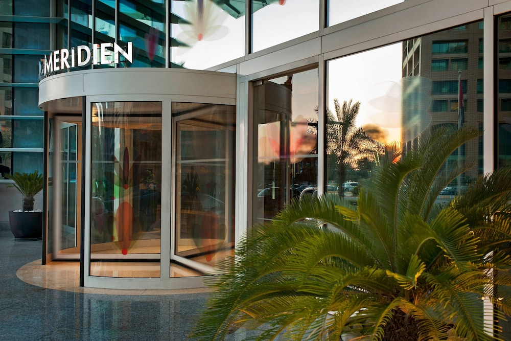 Le Royal Meridien Abu Dhabi — Hotel building in Abu Dhabi
