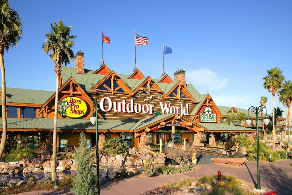 Silverton Casino Lodge - Newly Renovated — Attractions in the area in Las Vegas, Nevada