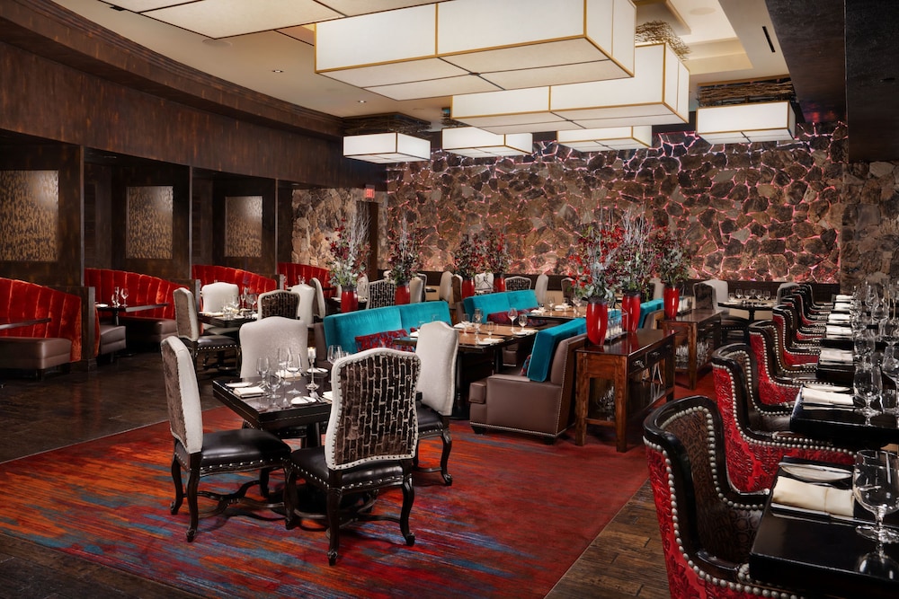 Silverton Casino Lodge - Newly Renovated — Restaurant & bars in Las Vegas, Nevada