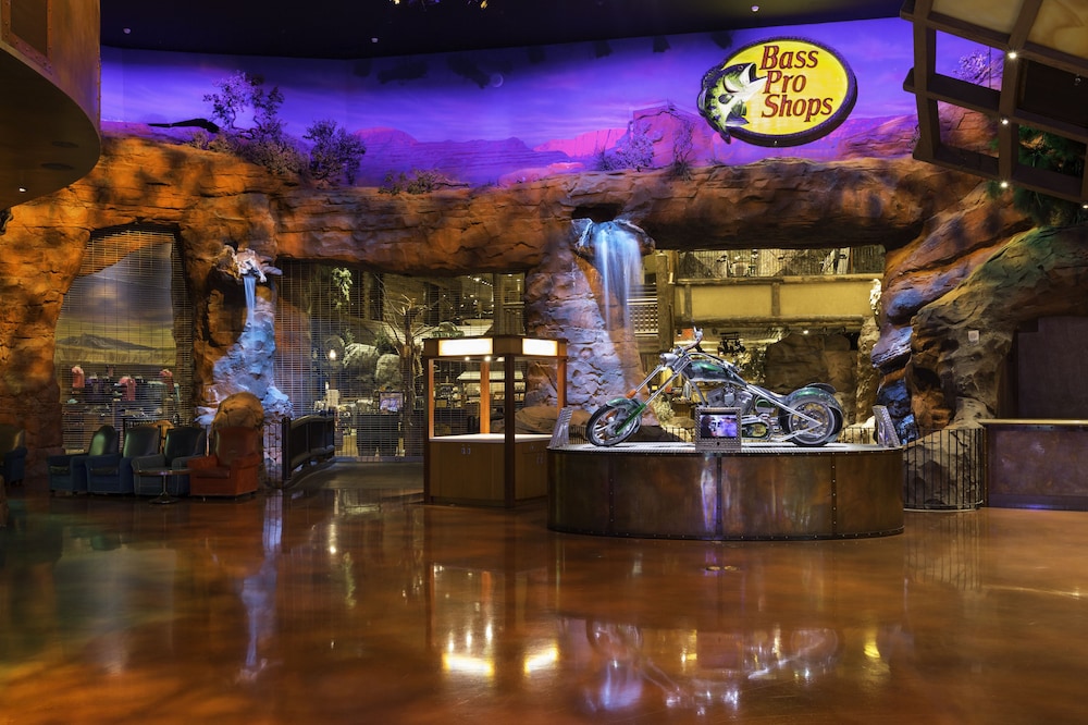 Silverton Casino Lodge - Newly Renovated — Attractions in the area in Las Vegas, Nevada