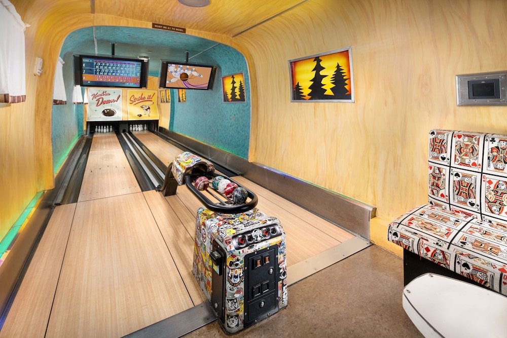 Silverton Casino Lodge - Newly Renovated — Sports & recreation in Las Vegas, Nevada