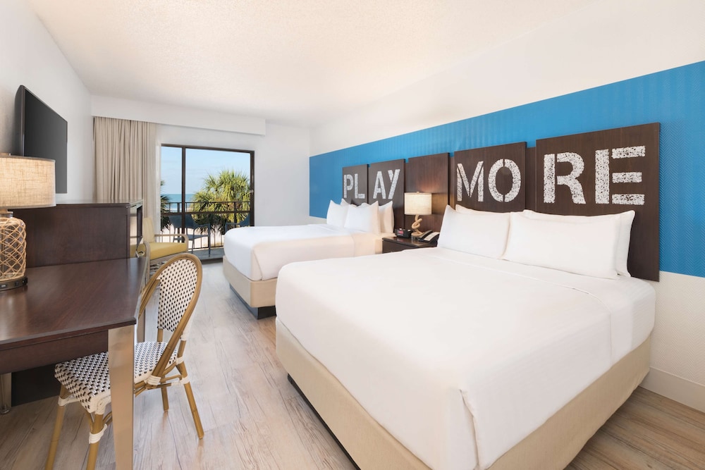 St Pete Shores Hotel — Hotel rooms in Treasure Island, Florida