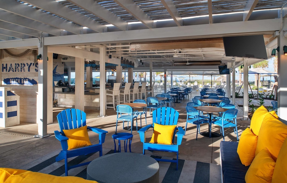 St Pete Shores Hotel — Restaurant & bars in Treasure Island, Florida