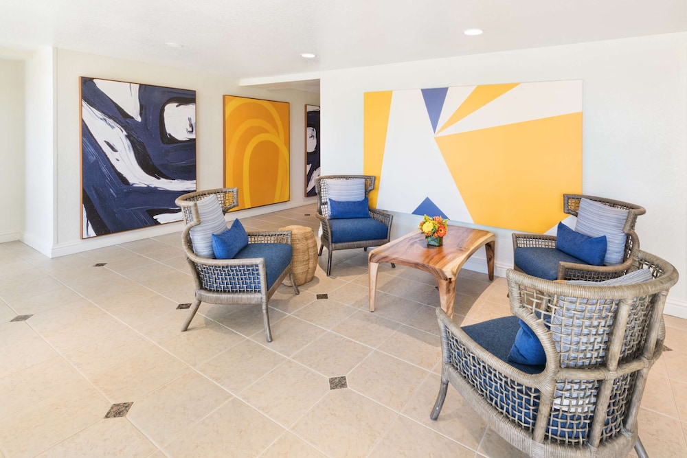 St Pete Shores Hotel — Hotel building in Treasure Island, Florida