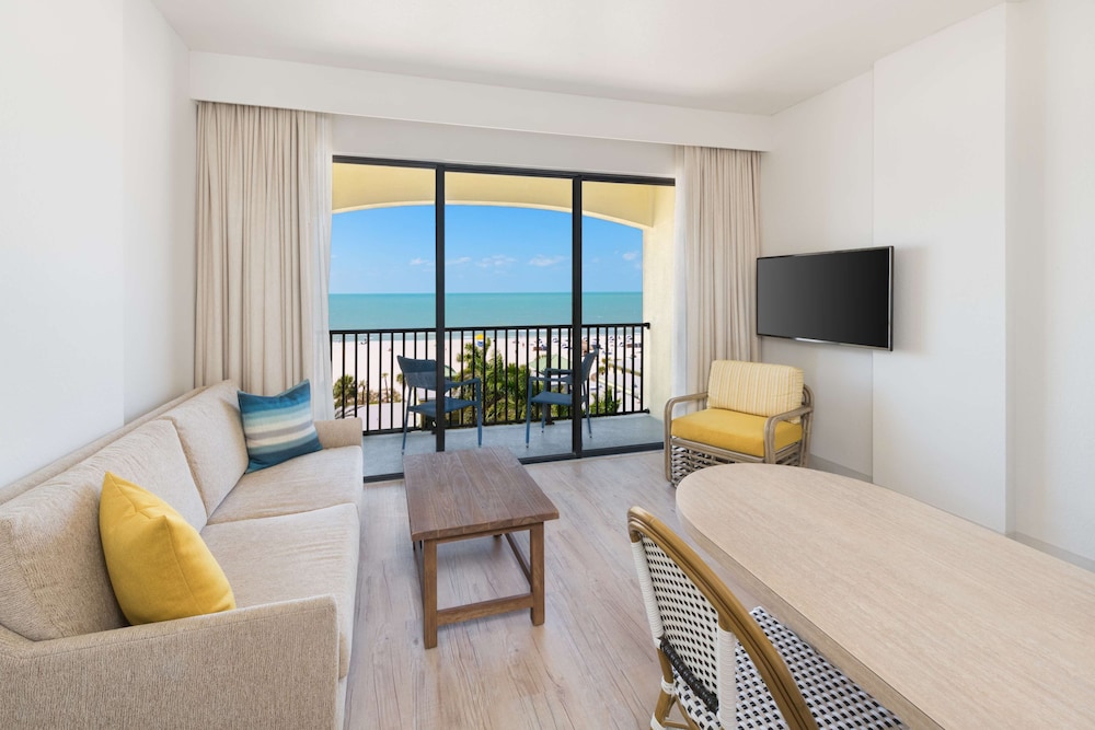 St Pete Shores Hotel — Hotel rooms in Treasure Island, Florida