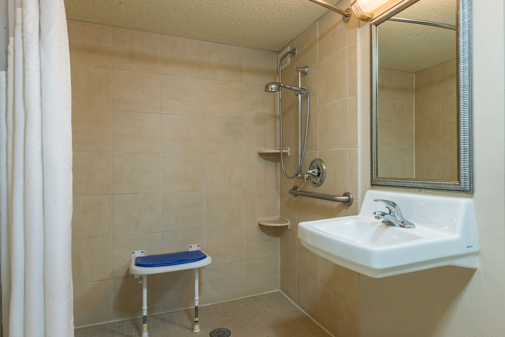 Holiday Inn New Orleans West Bank Tower by IHG — Hotel rooms in Gretna, Louisiana