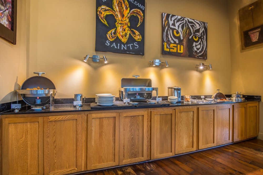Holiday Inn New Orleans West Bank Tower by IHG — Restaurant & bars in Gretna, Louisiana