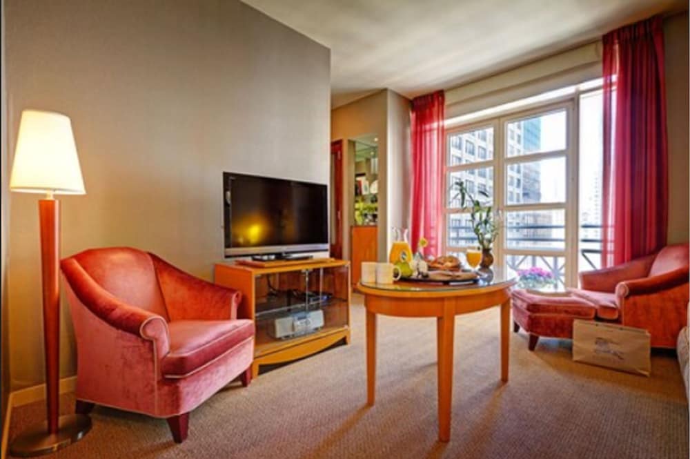 Hotel Giraffe by Library Hotel Collection — Hotel rooms in New York City, New York State