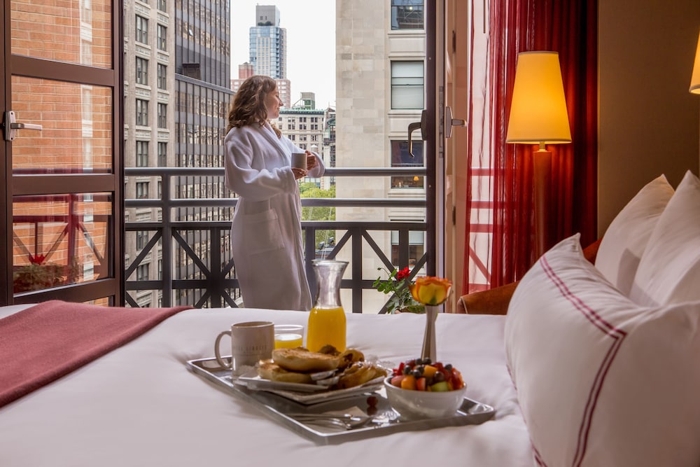Hotel Giraffe by Library Hotel Collection — Hotel rooms in New York City, New York State