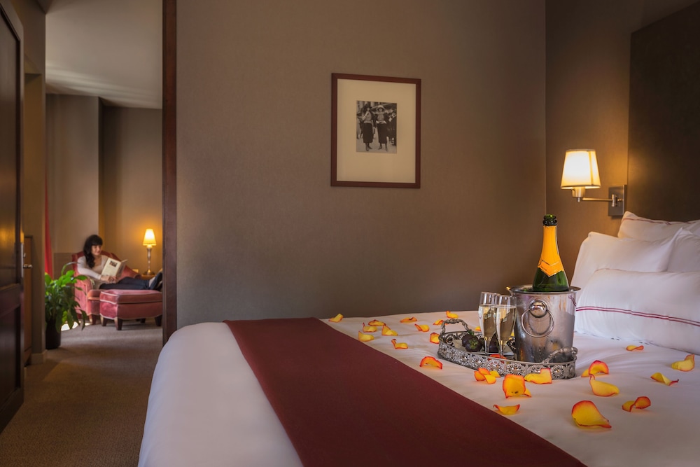 Hotel Giraffe by Library Hotel Collection — Hotel rooms in New York City, New York State