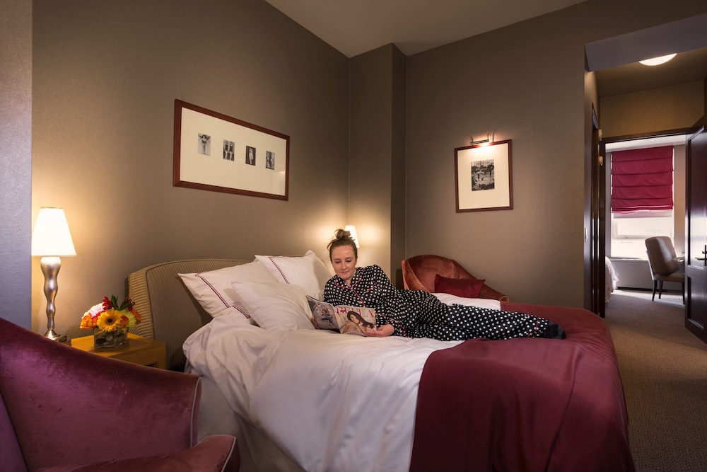Hotel Giraffe by Library Hotel Collection — Hotel rooms in New York City, New York State