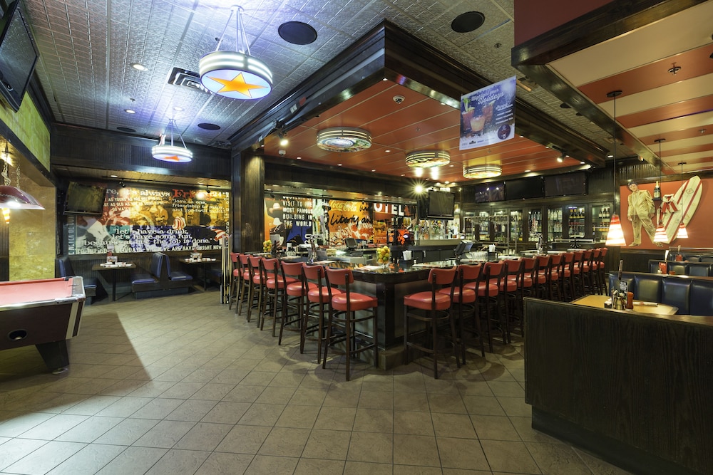 Sam's Town Hotel & Gambling Hall — Restaurant & bars in Las Vegas, Nevada