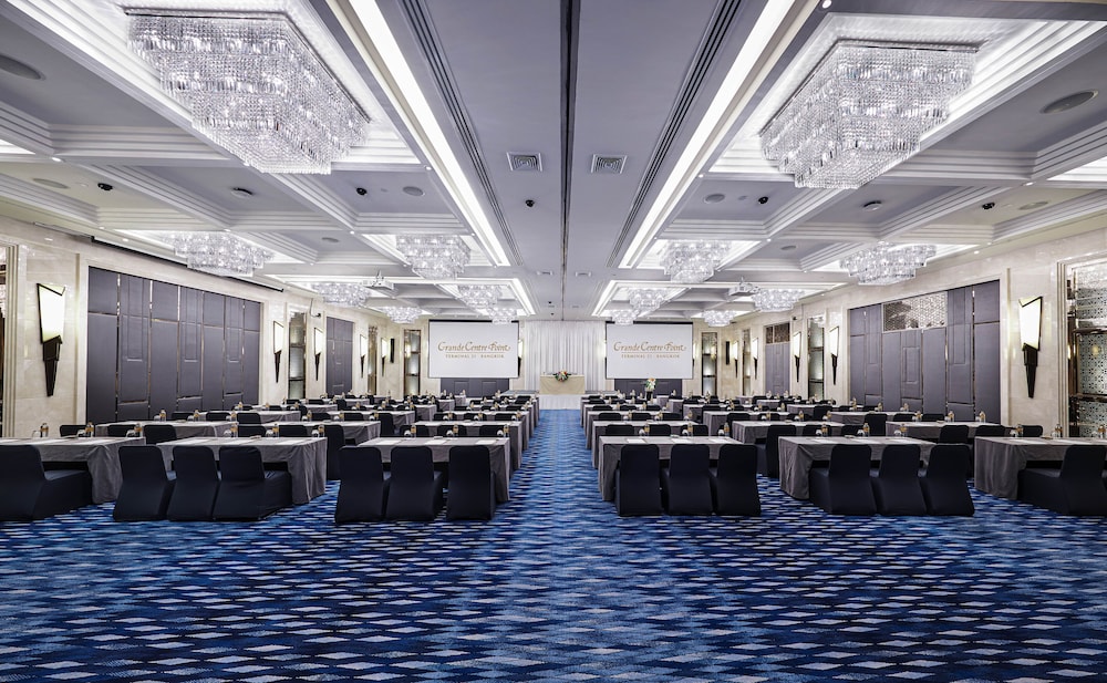 Grande Centre Point Hotel Terminal 21 — Hotel building in Bangkok, Bangkok