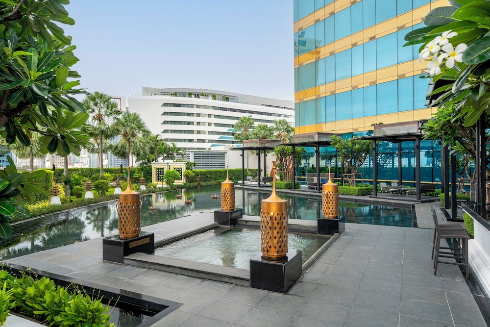Grande Centre Point Hotel Terminal 21 — Hotel building in Bangkok, Bangkok