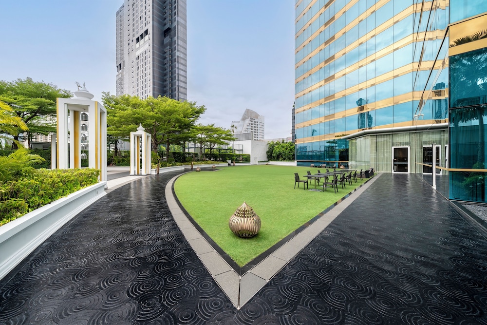Grande Centre Point Hotel Terminal 21 — Hotel building in Bangkok, Bangkok