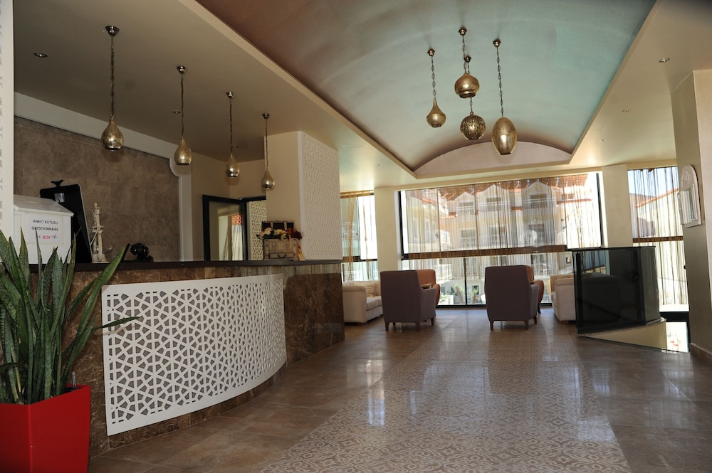 Montebello Deluxe — Hotel building in Fethiye, Mugla